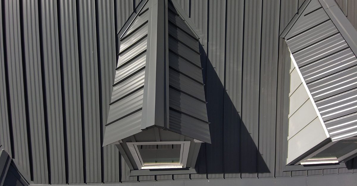Standing Seam Metal Roof Design for Utica Homes